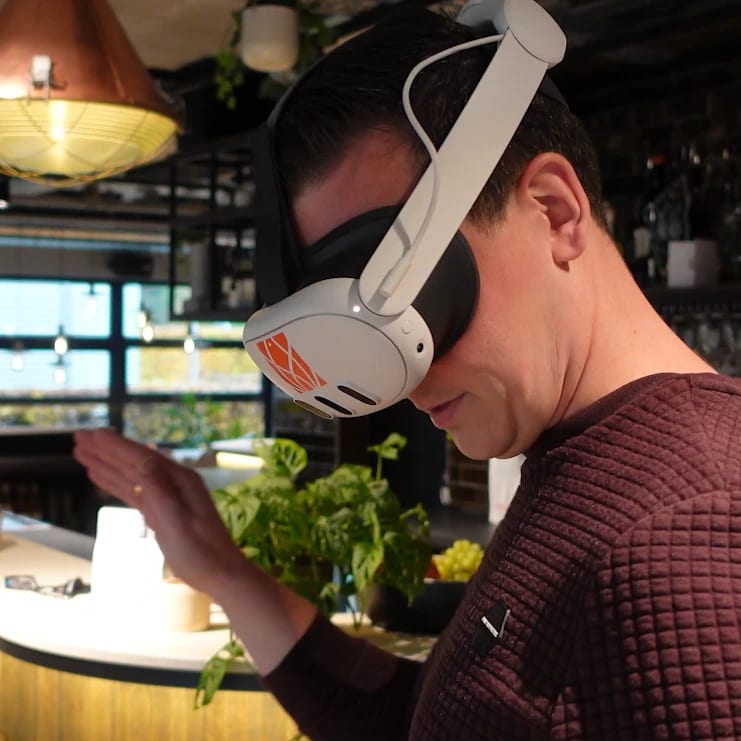 Een VR-toepassing in gebruik